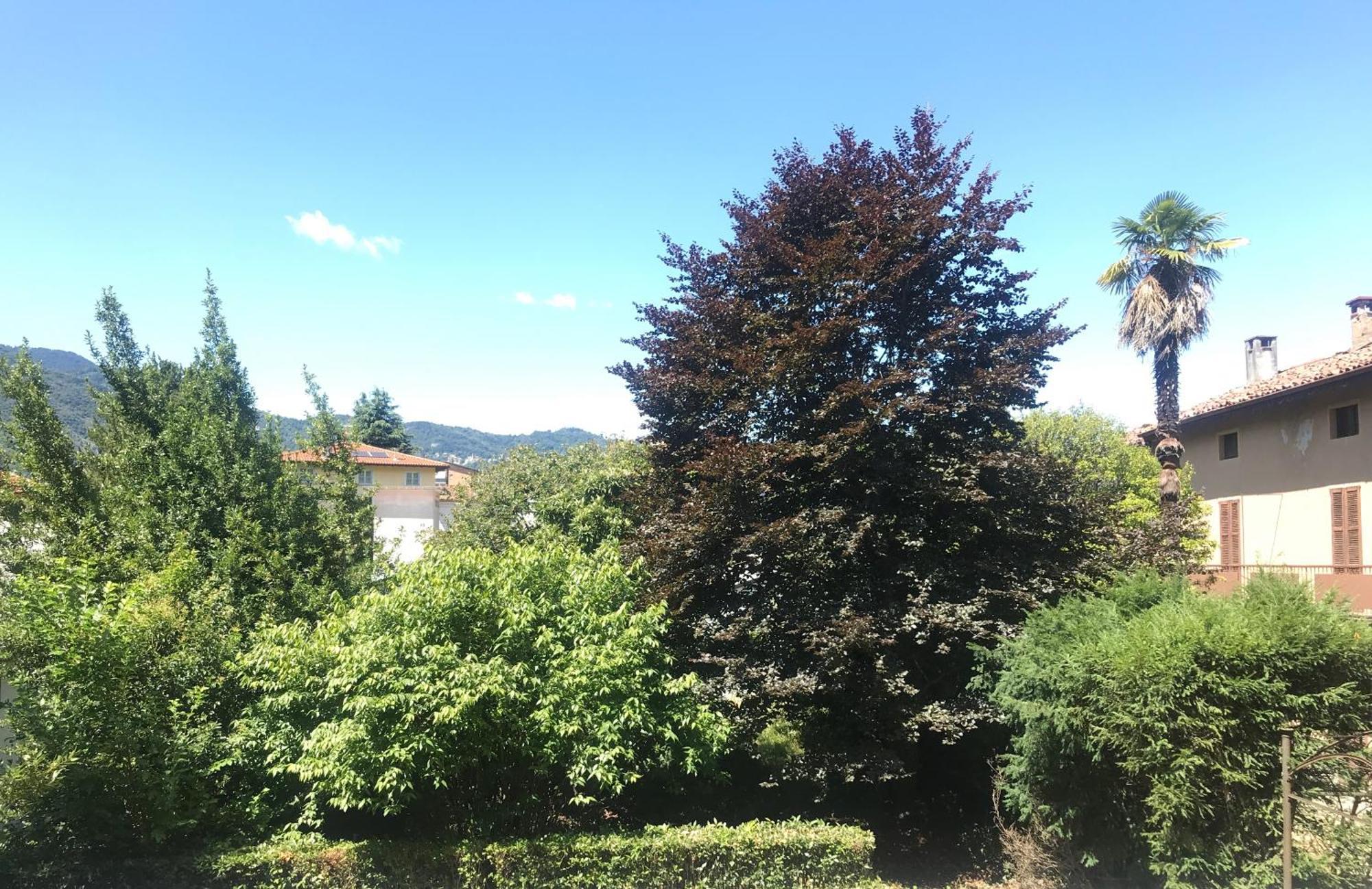 Cav Motteno Mandello del Lario Buitenkant foto